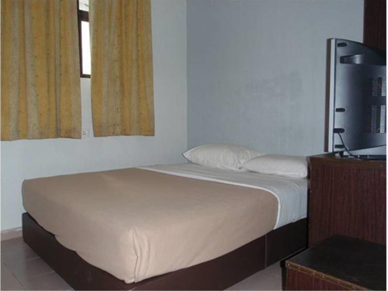 Tiong Nam Hotel Pasir Gudang Exterior foto